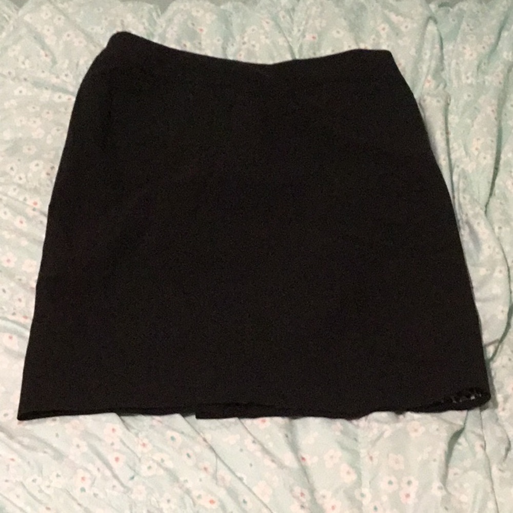 Nicole black skirt with pockets junior size 6